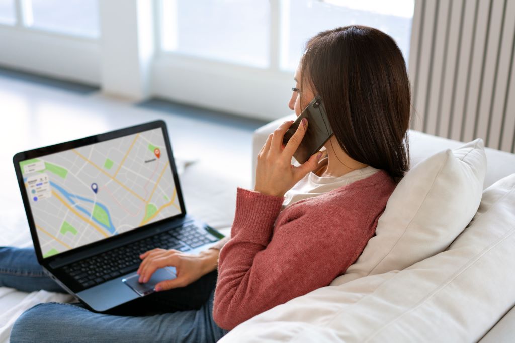 employee live tracking system